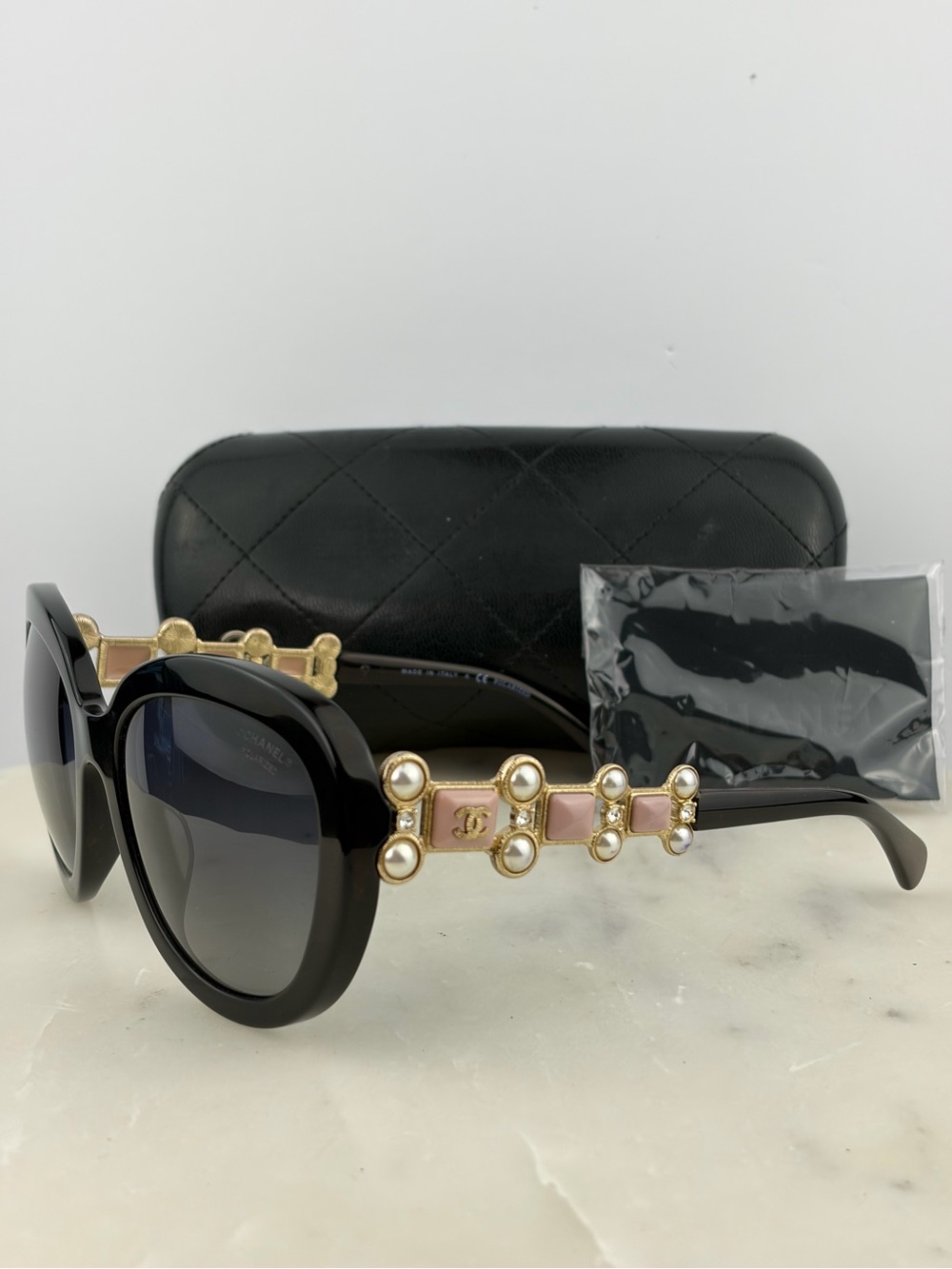 NWOT Vintage Chanel ‘Bijou’ Pearl Polarized Sunglasses ~ 5334-B-A